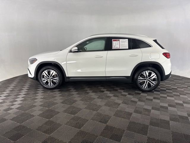 Used 2025 Mercedes-Benz GLA 250 4MATIC image 6
