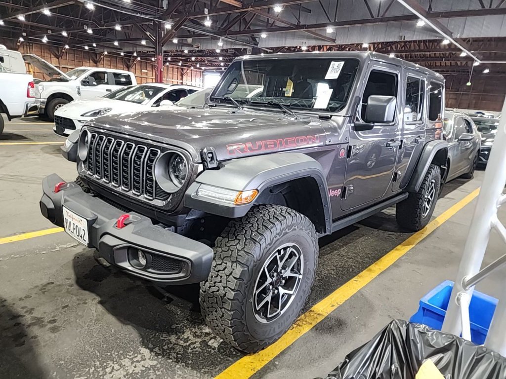 Used 2025 Jeep Wrangler Unlimited Rubicon AWD/4WD image 4