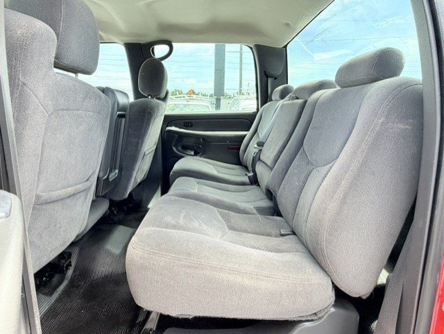 Used 2006 Chevrolet Silverado 2500 W/T w/ Heavy-Duty Power Package RWD image 13
