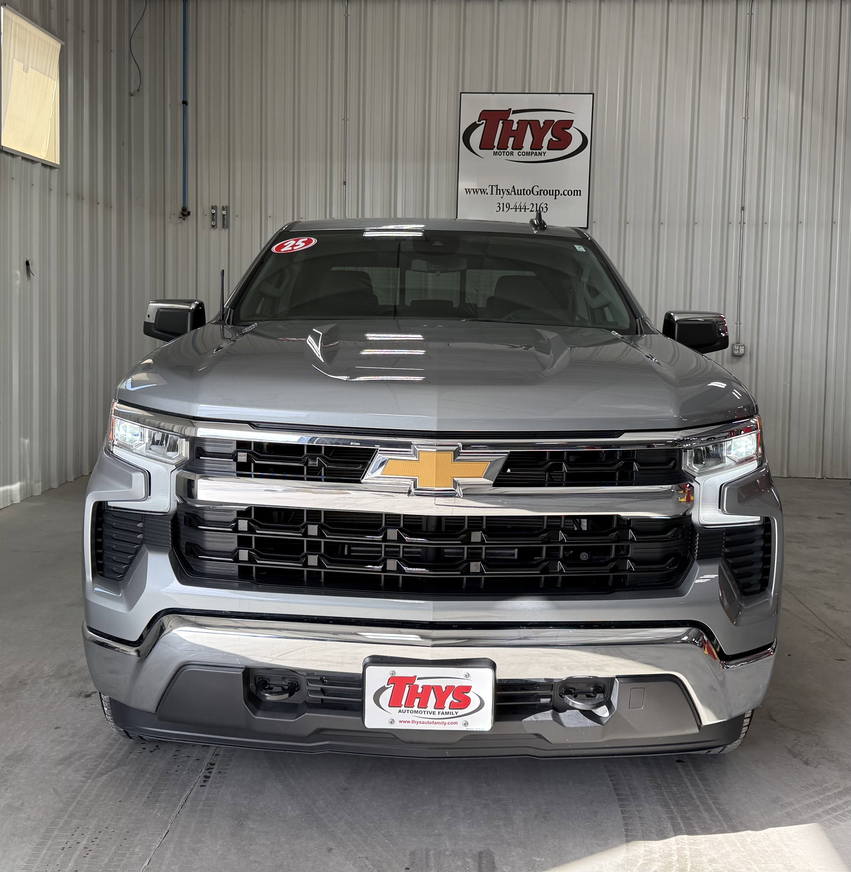 Used 2025 Chevrolet Silverado 1500 LT w/ Leather Package AWD/4WD image 14