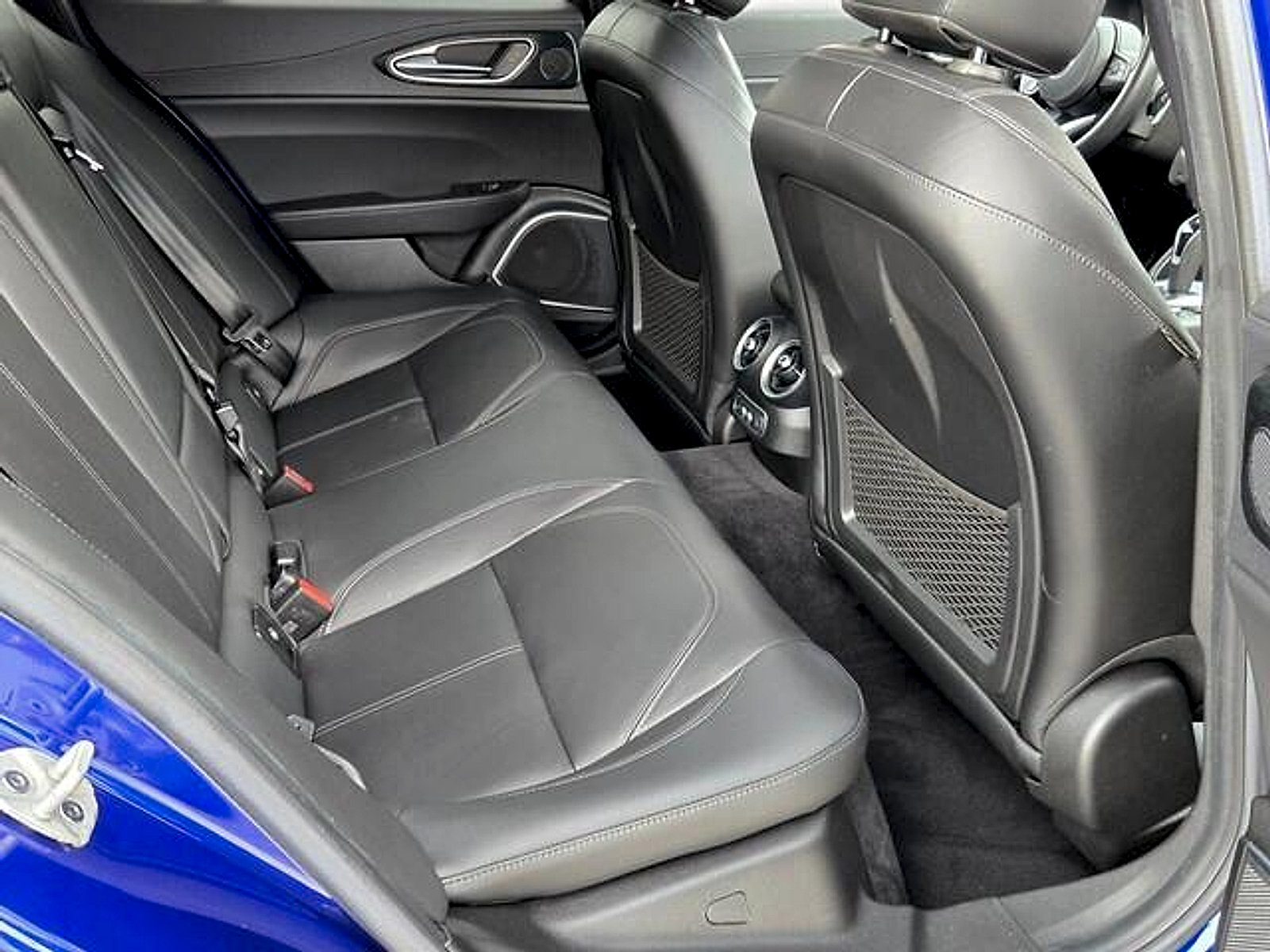 Used 2022 Alfa Romeo Giulia Sprint RWD image 15