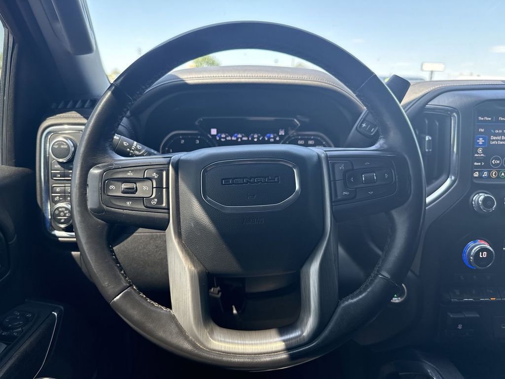 Used 2023 GMC Sierra 2500 Denali w/ Denali Black Diamond Edition AWD/4WD image 23