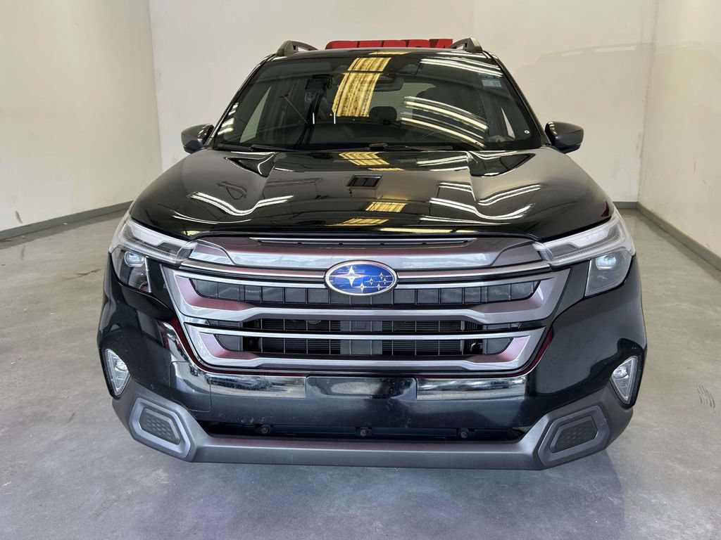 Used 2025 Subaru Forester Limited w/ Popular Package #2 AWD/4WD image 7
