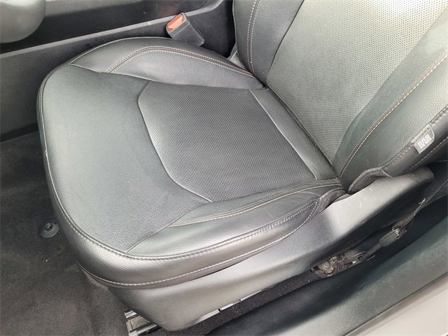 Used 2023 Jeep Compass Limited image 11