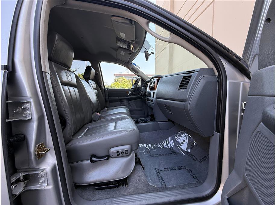 Used 2006 Dodge Ram 2500 Truck Laramie image 18