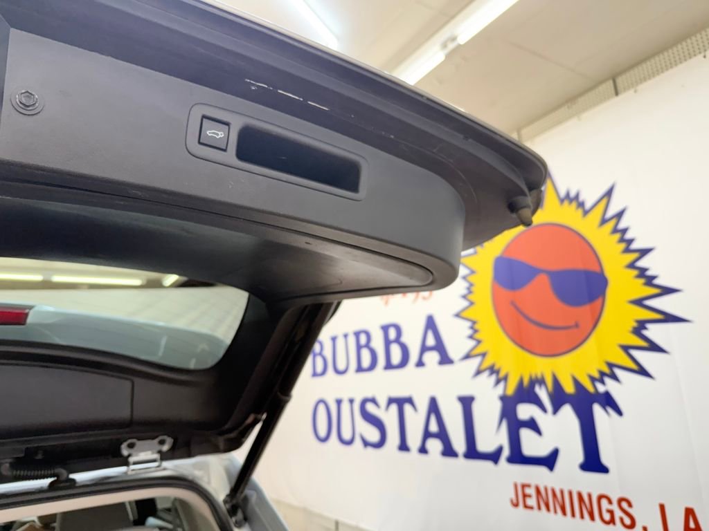 Used 2023 Toyota Highlander LE image 22