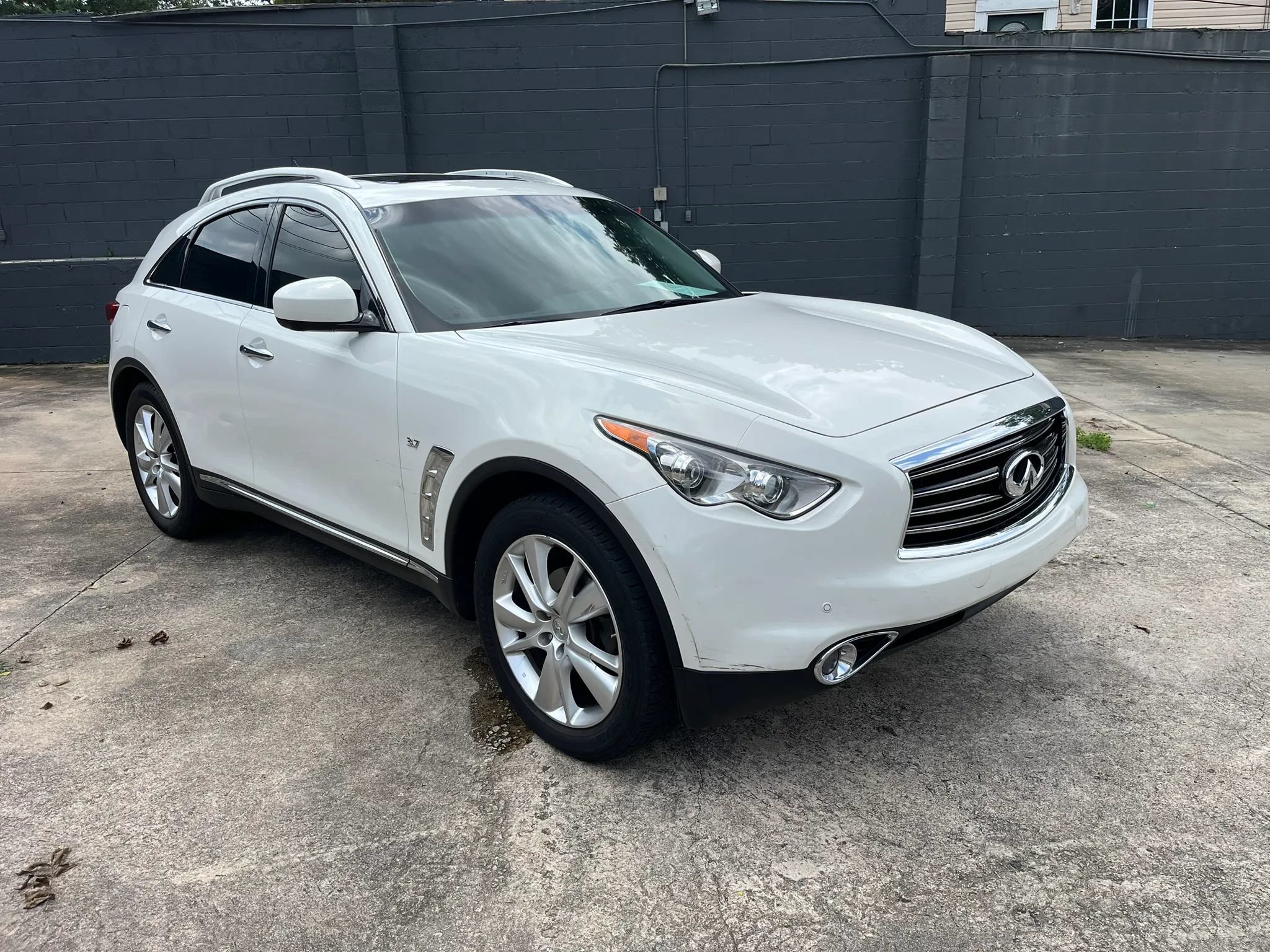Used 2014 INFINITI QX70 2WD w/ Premium Package image 3