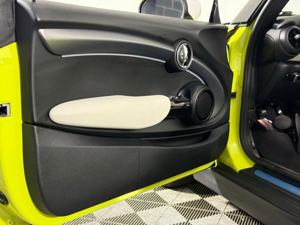 Certified 2024 MINI Cooper S w/ Signature Upholstery Package FWD image 24