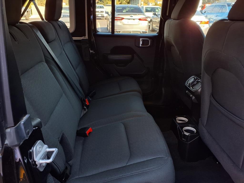 Used 2019 Jeep Wrangler Unlimited Sport image 22