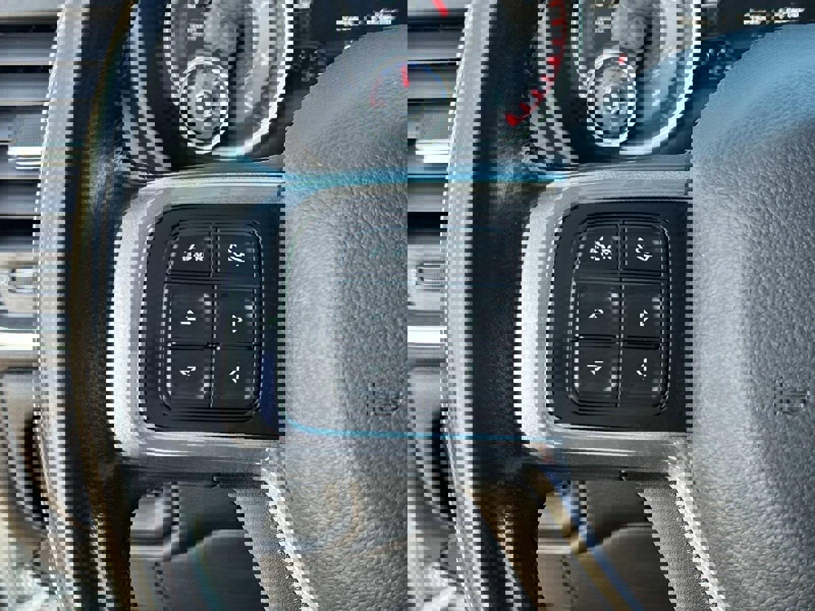 Used 2022 RAM 3500 Laramie image 33