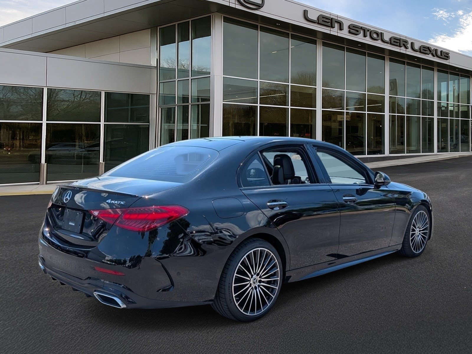 Used 2023 Mercedes-Benz C 300 4MATIC Sedan image 3