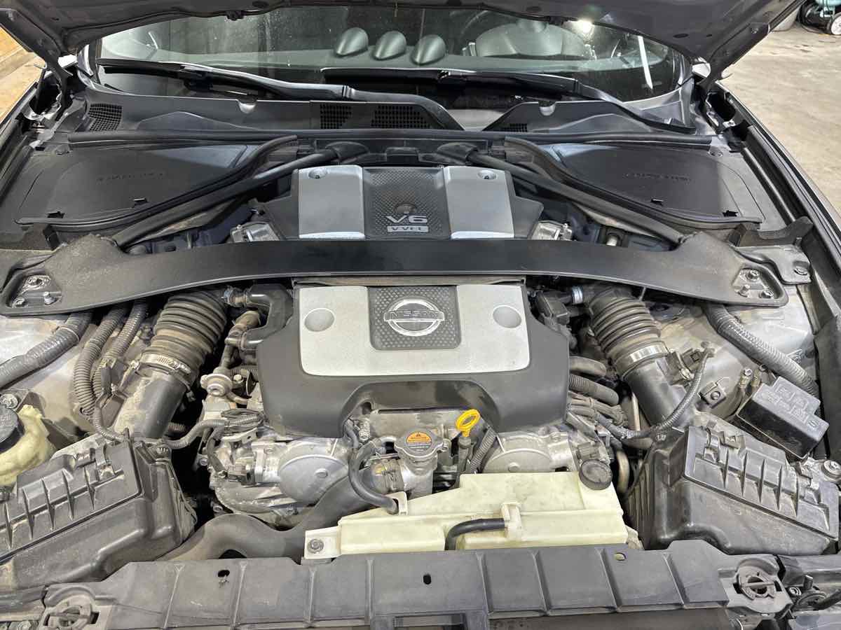 Used 2009 Nissan 370Z Touring w/ Sport Pkg image 24