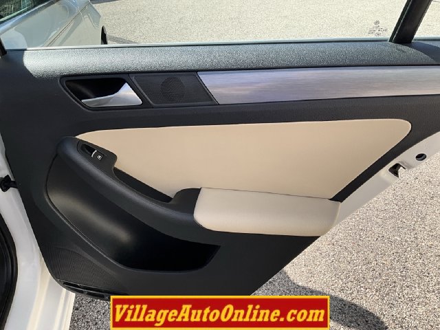 Used 2013 Volkswagen Jetta TDI FWD image 38