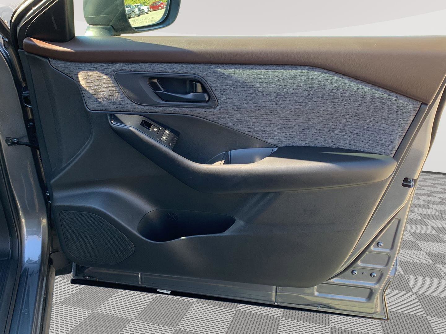 Certified 2023 Nissan Rogue S image 13