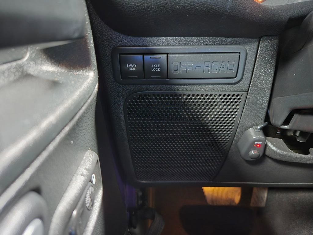 Used 2018 Jeep Wrangler Rubicon w/ Power Convenience Group AWD/4WD image 13