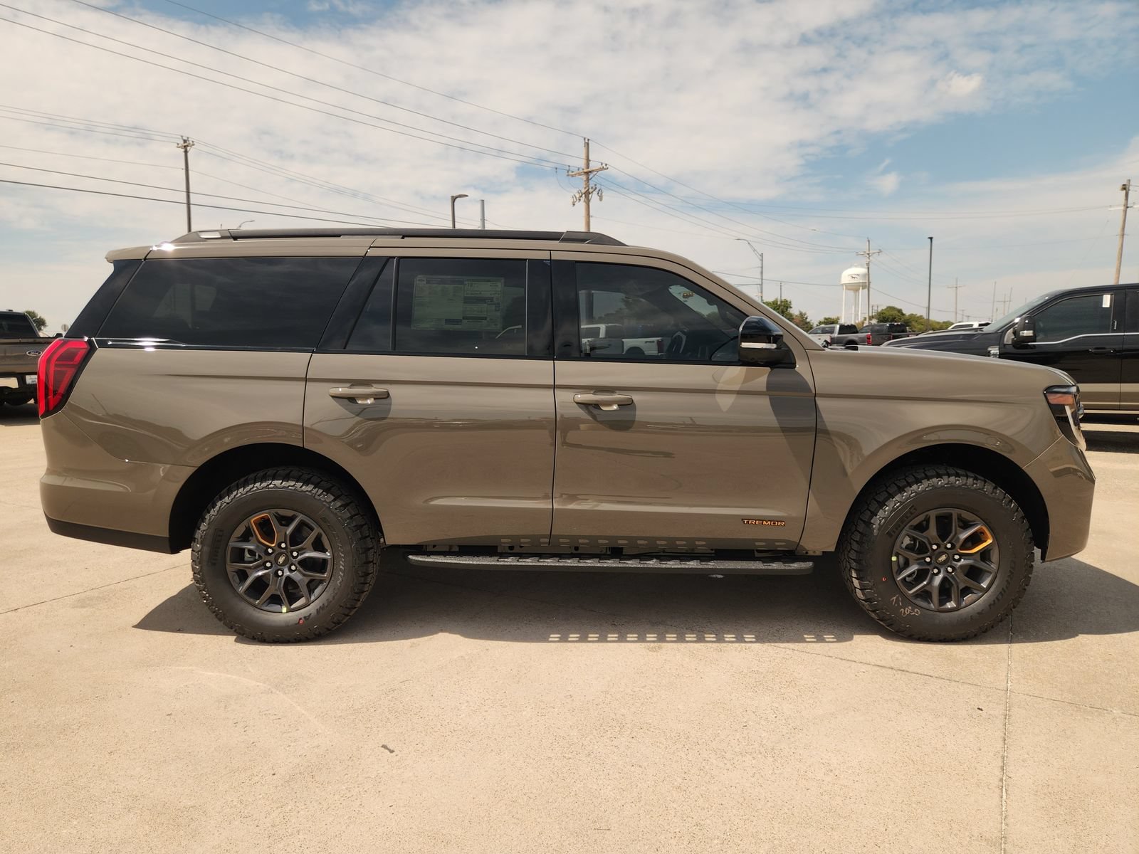 New 2027 Ford Expedition Tremor w/ Driver's Package AWD/4WD image 7