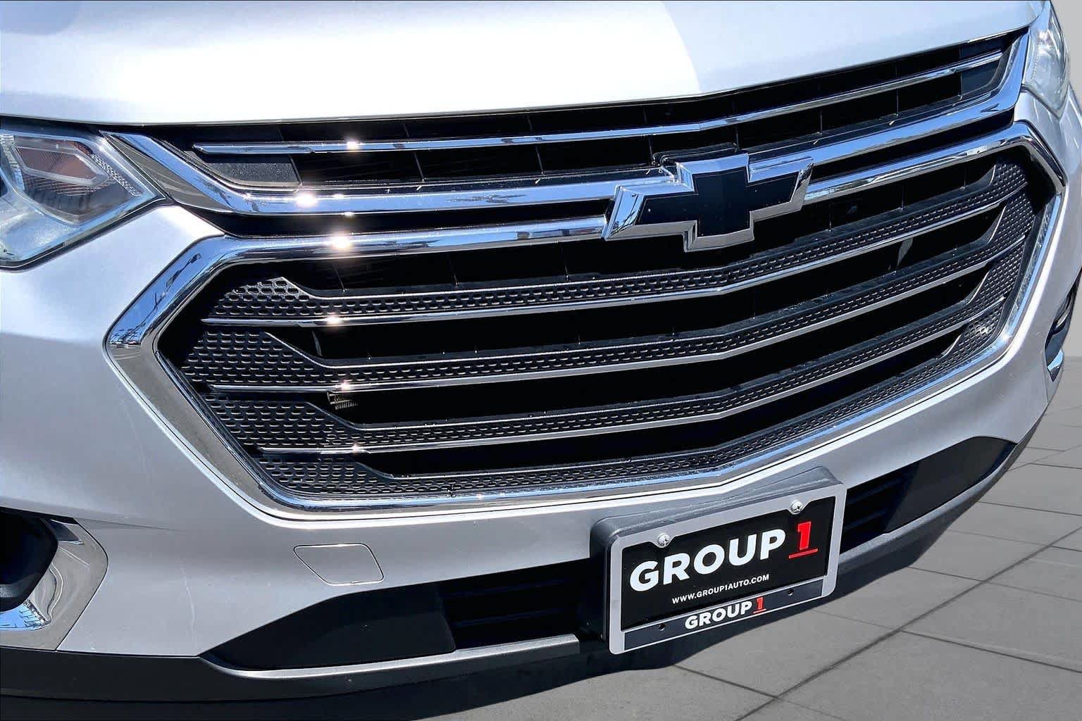 Used 2021 Chevrolet Traverse LT FWD image 29