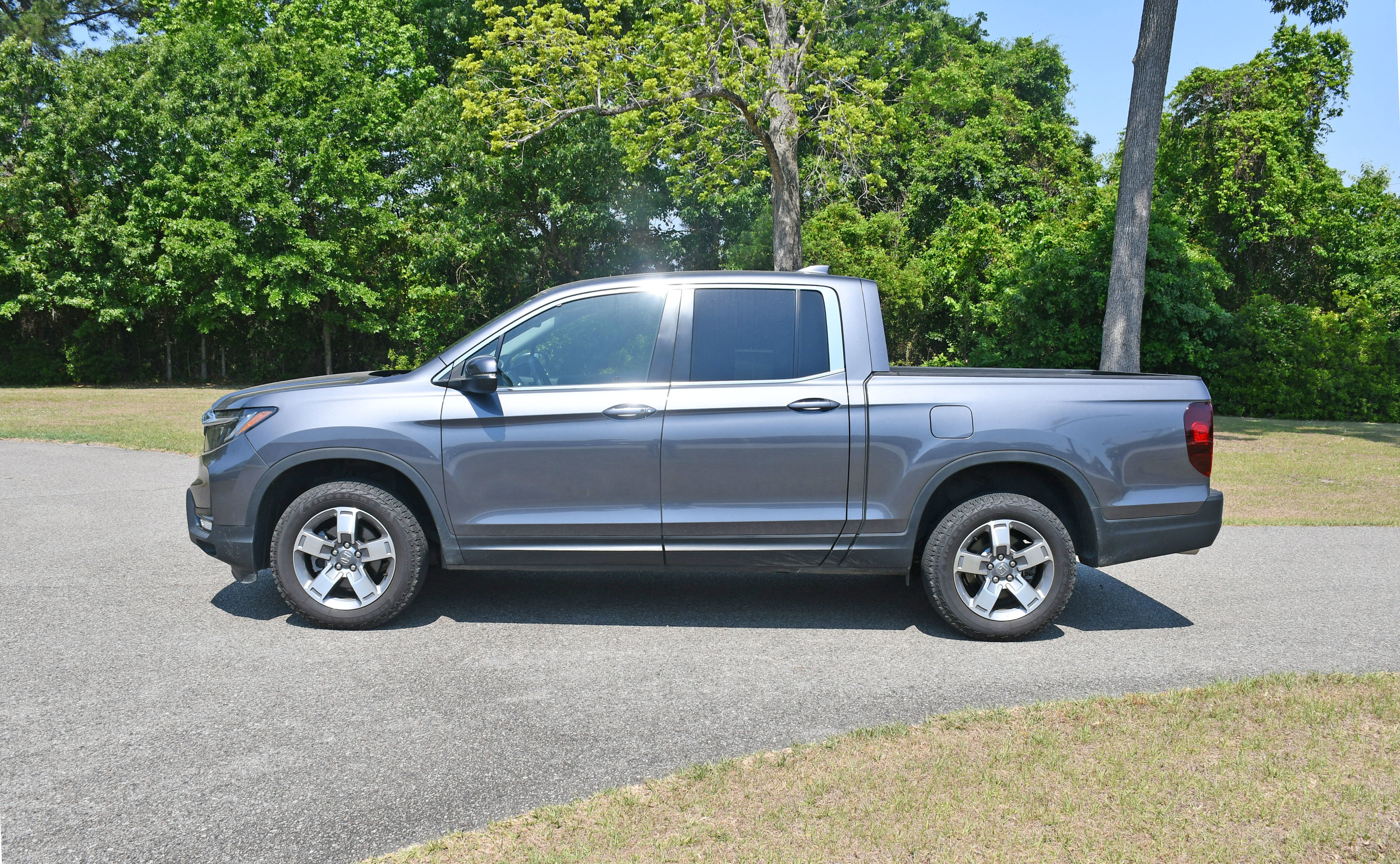 Used 2025 Honda Ridgeline RTL image 2