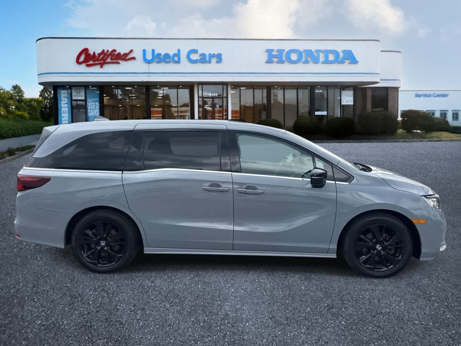 Used 2024 Honda Odyssey Sport image 6