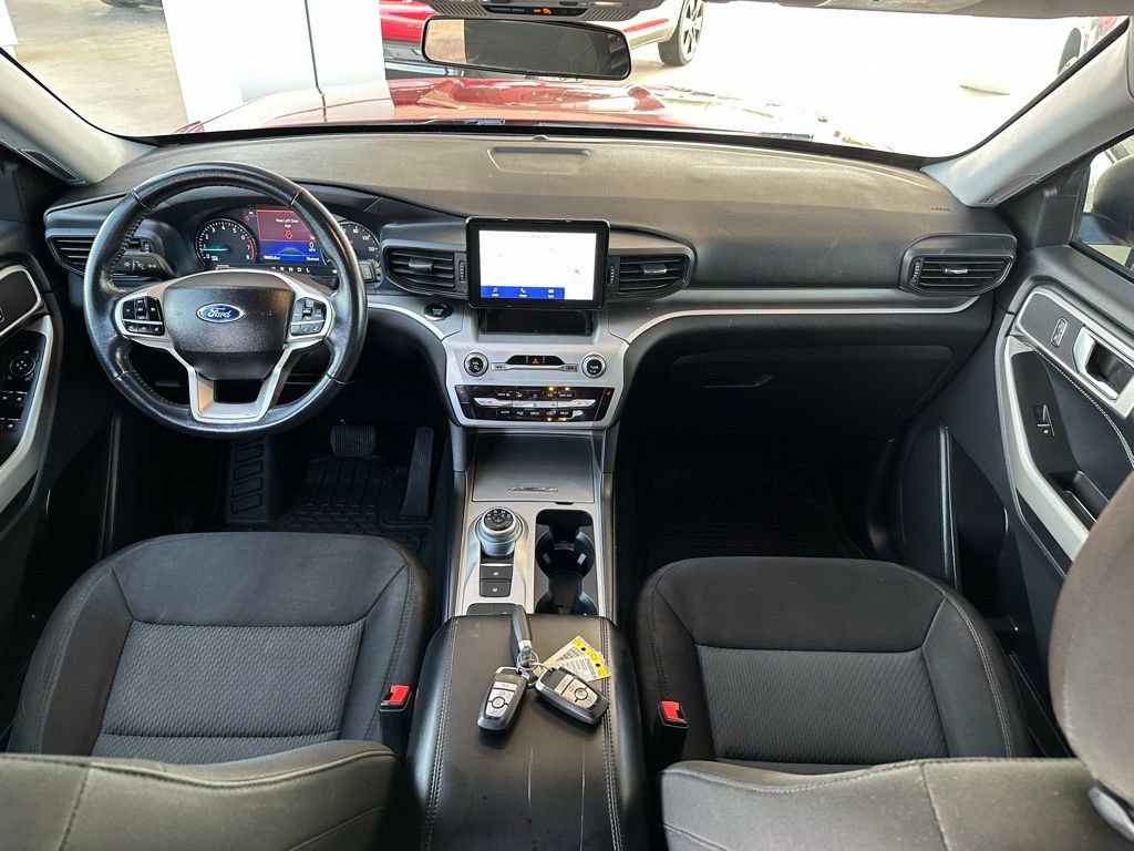 Used 2022 Ford Explorer XLT image 20