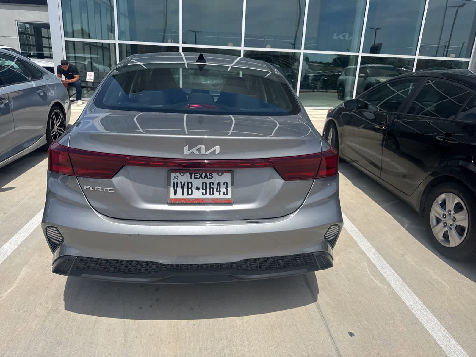 Used 2022 Kia Forte LXS FWD image 8
