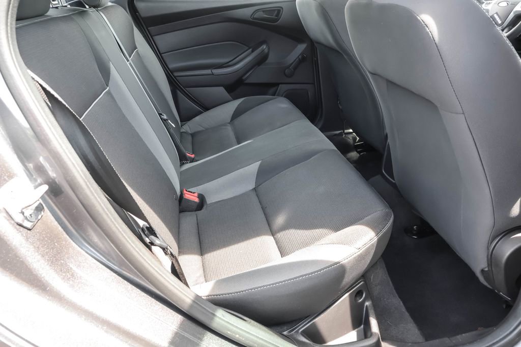 Used 2014 Ford Focus S FWD image 30