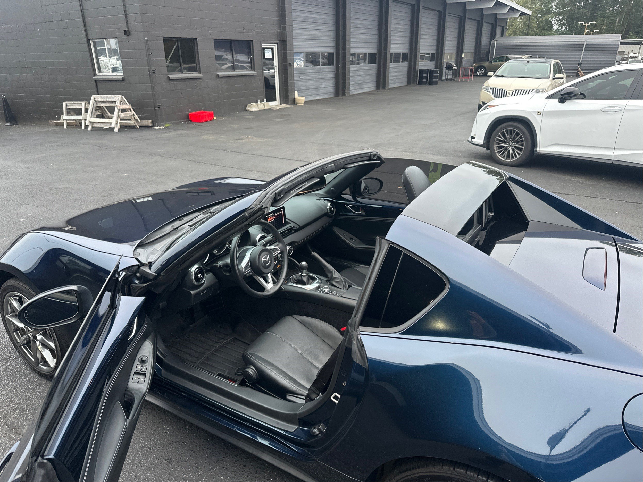 Used 2021 MAZDA MX-5 Miata RF Grand Touring RWD image 20