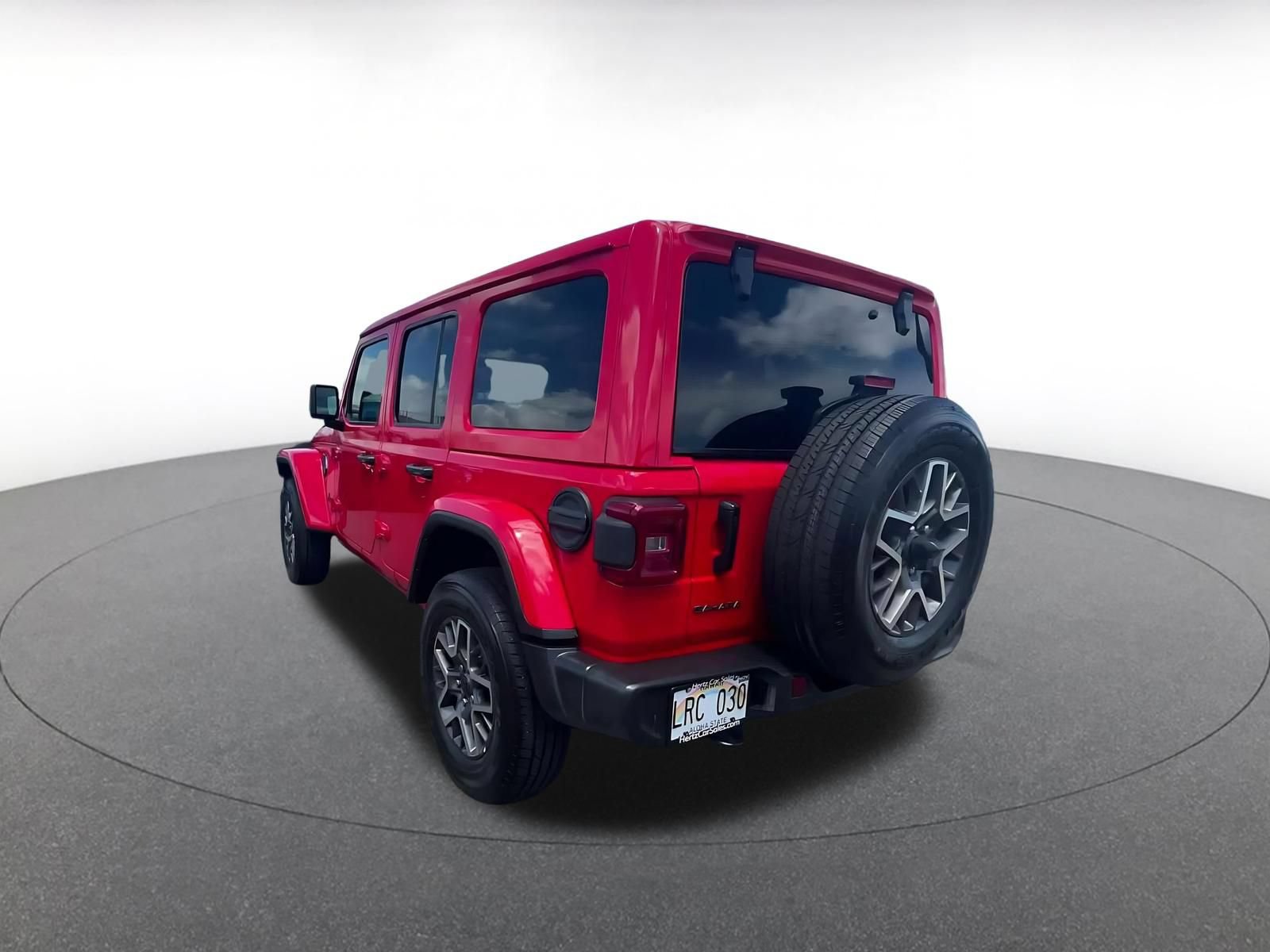 Used 2025 Jeep Wrangler Unlimited Sahara AWD/4WD image 9