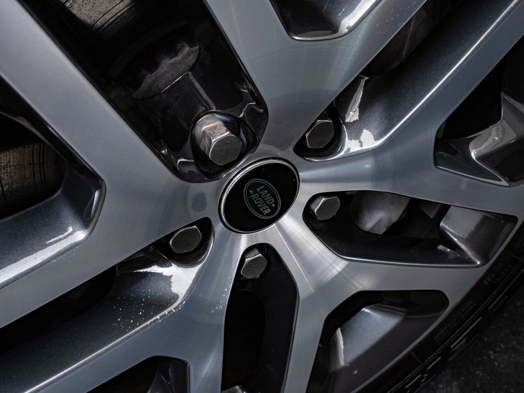 Used 2024 Land Rover Defender 130 S AWD/4WD image 8