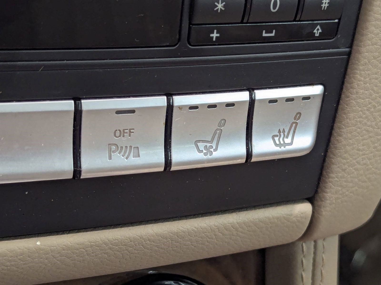 Used 2013 Mercedes-Benz CLS 550 4MATIC image 25