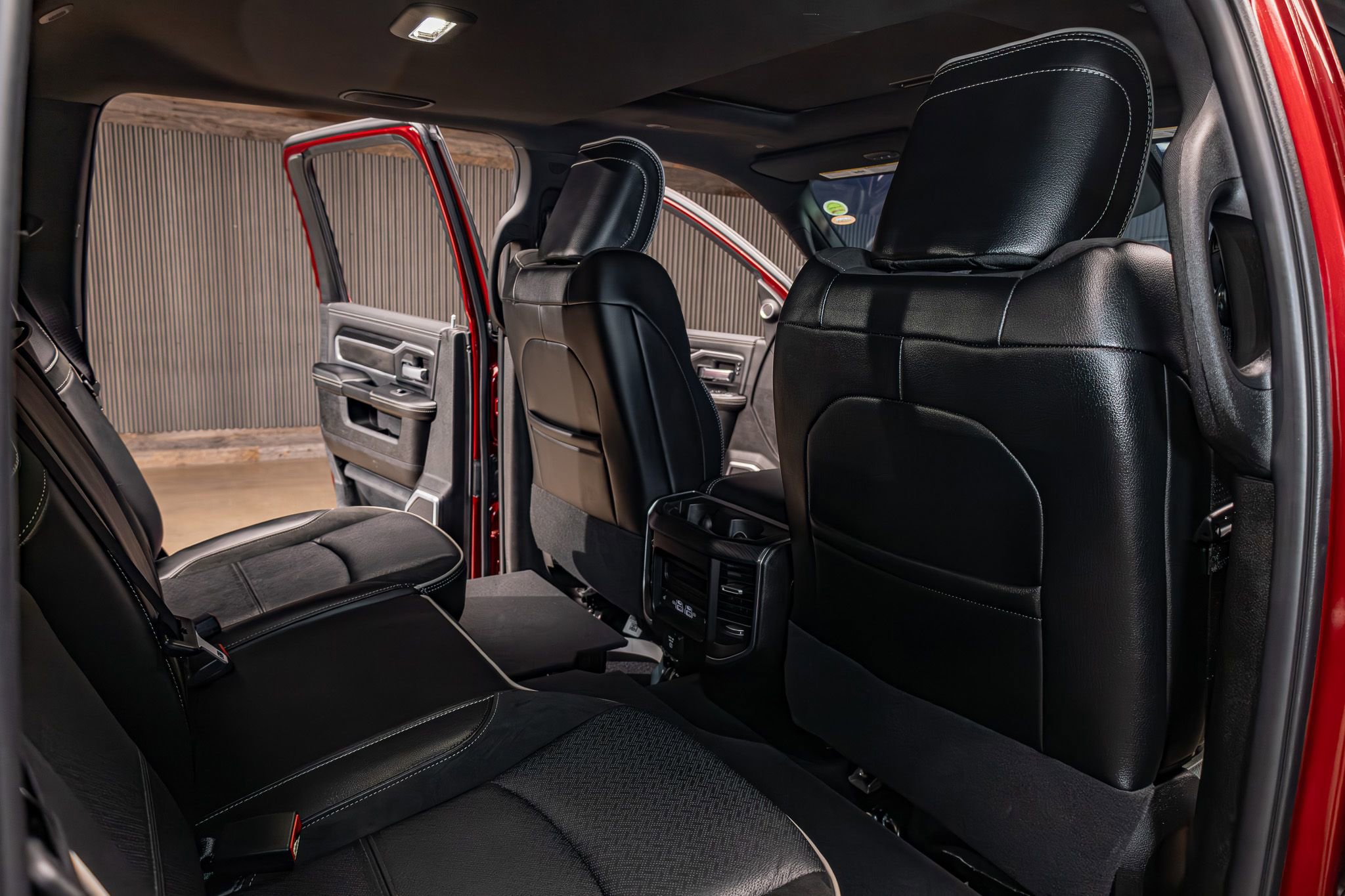 Used 2024 RAM 2500 Laramie w/ Night Edition image 25