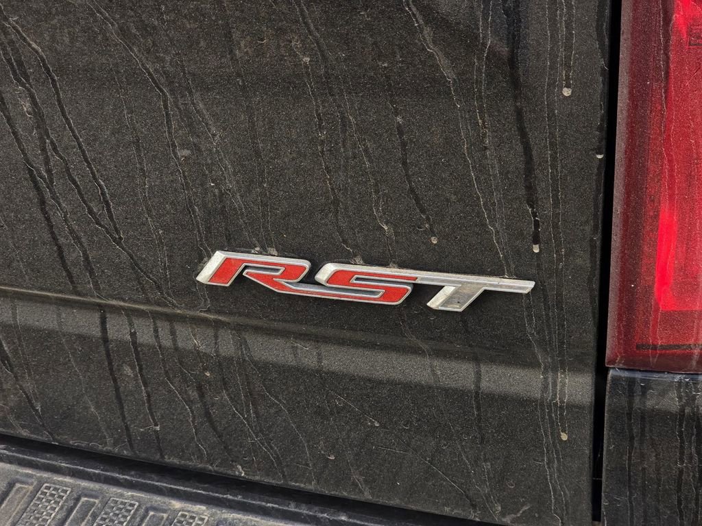 Used 2024 Chevrolet Silverado 1500 RST w/ Convenience Package II image 5