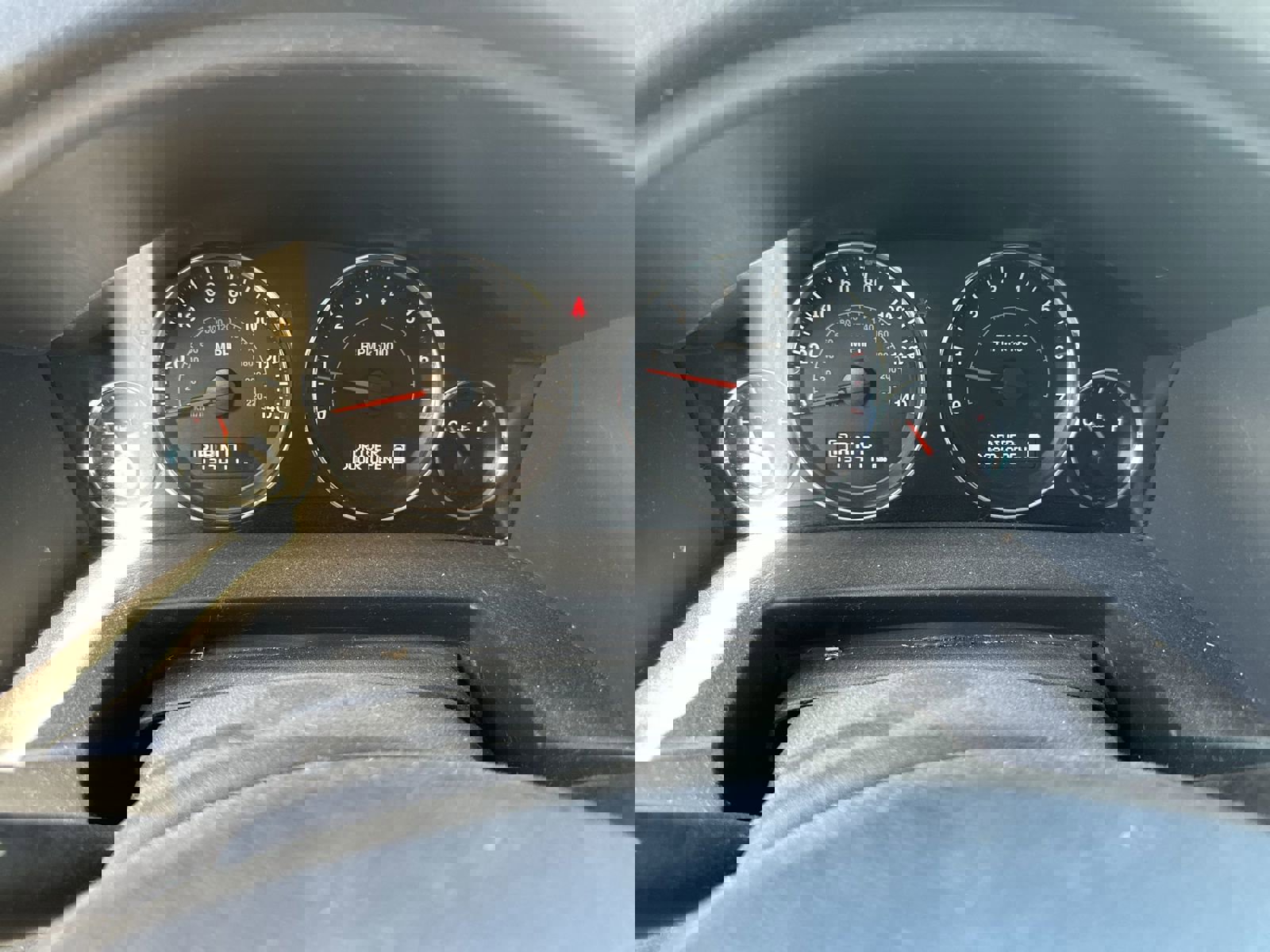 Used 2008 Jeep Commander Sport image 12