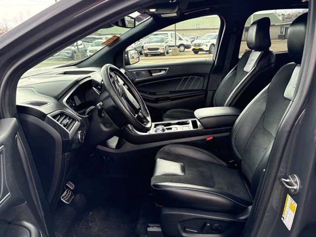 Used 2021 Ford Edge ST w/ Equipment Group 401A image 8