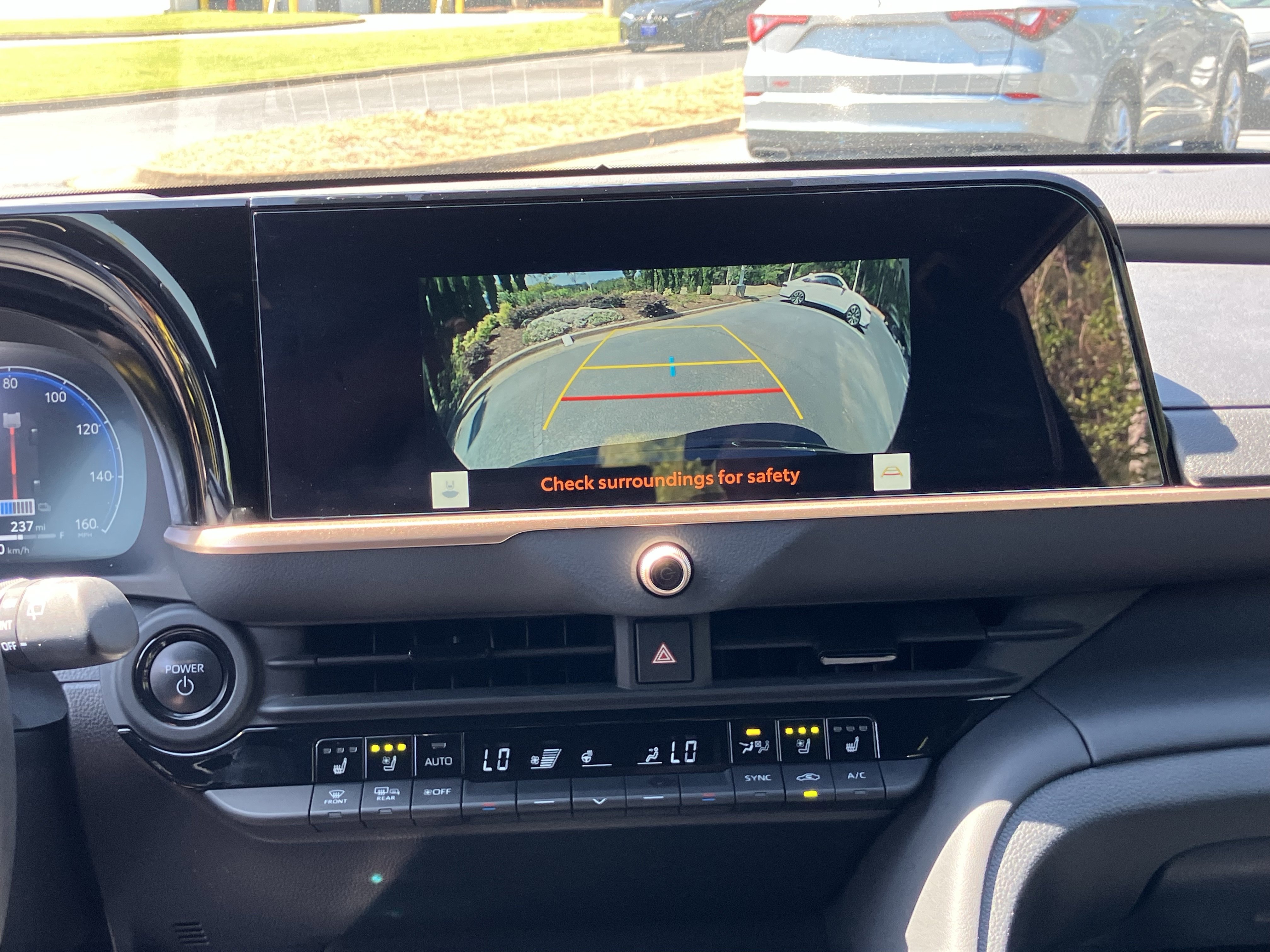 Used 2025 Toyota Crown Signia AWD/4WD image 27