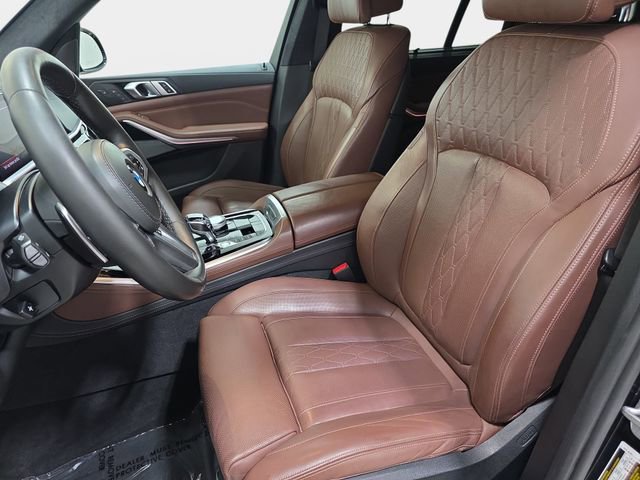 Used 2020 BMW X5 M50i w/ Executive Package image 13