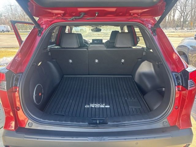 Used 2024 Toyota Corolla Cross XSE image 21