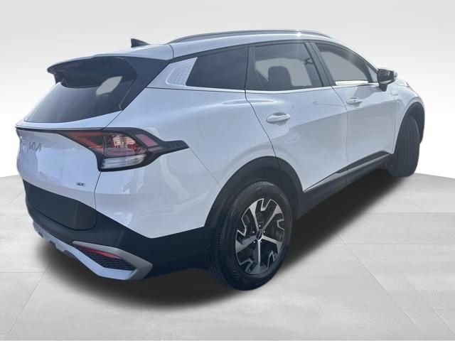 Used 2023 Kia Sportage EX image 7