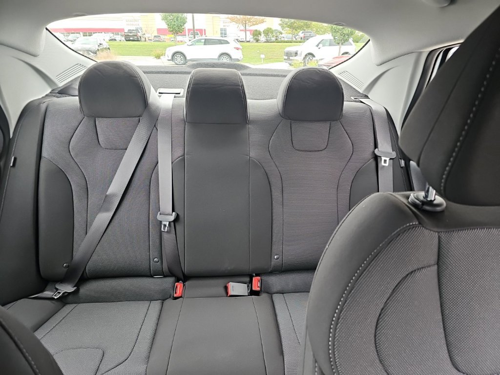 New 2026 Hyundai Elantra SE FWD image 25