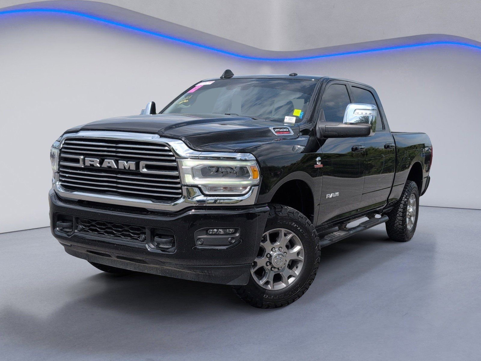 Used 2024 RAM 2500 Laramie w/ Safety Group AWD/4WD image 2