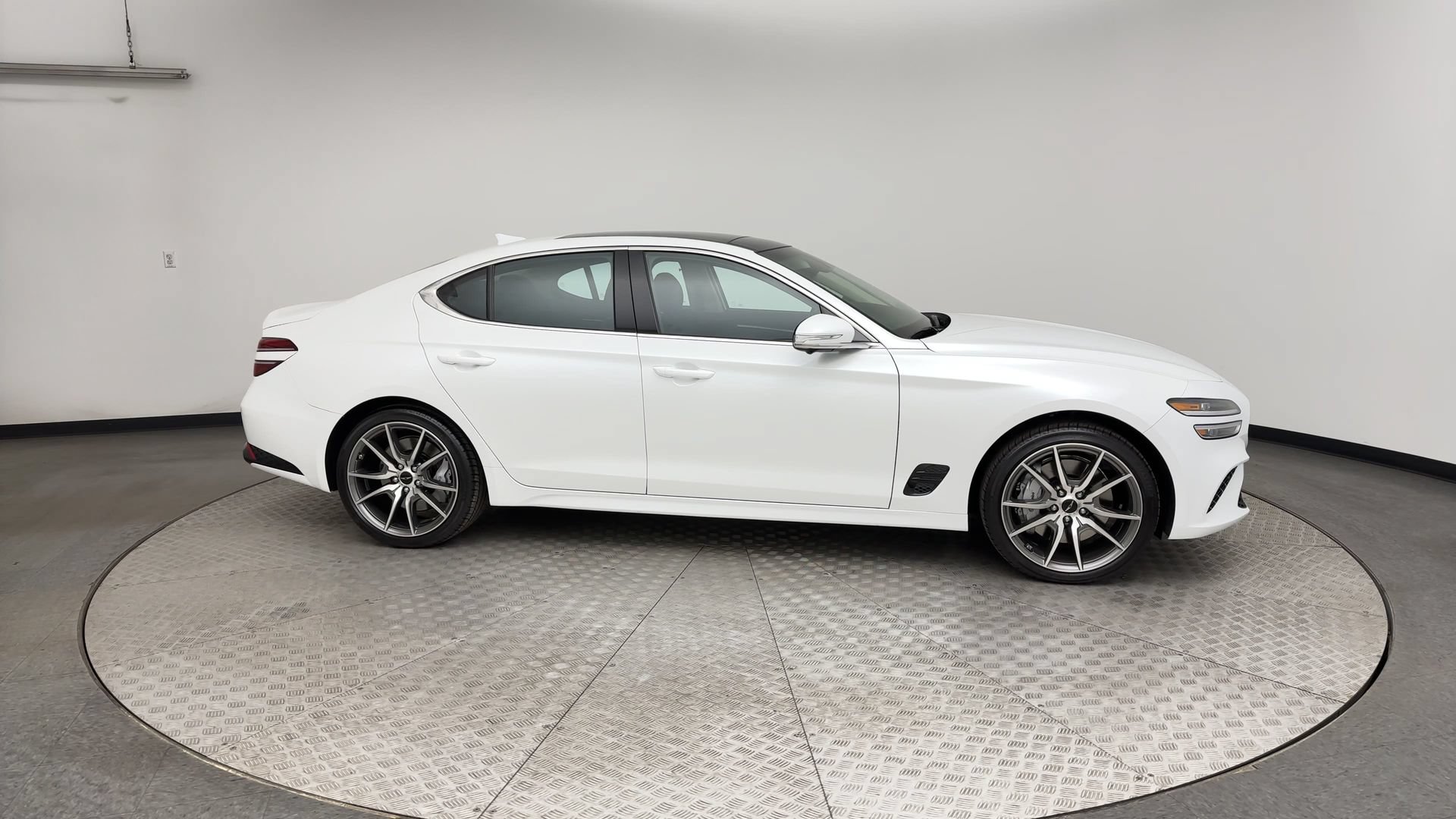 Certified 2026 Genesis G70 2.5T Prestige AWD/4WD image 9