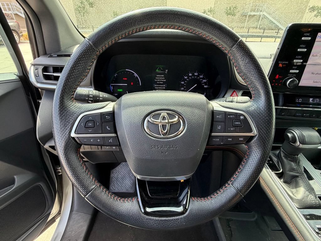 Used 2021 Toyota Sienna XSE FWD image 22