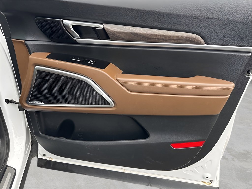 Used 2020 Kia Telluride SX w/ SX Prestige Package image 9