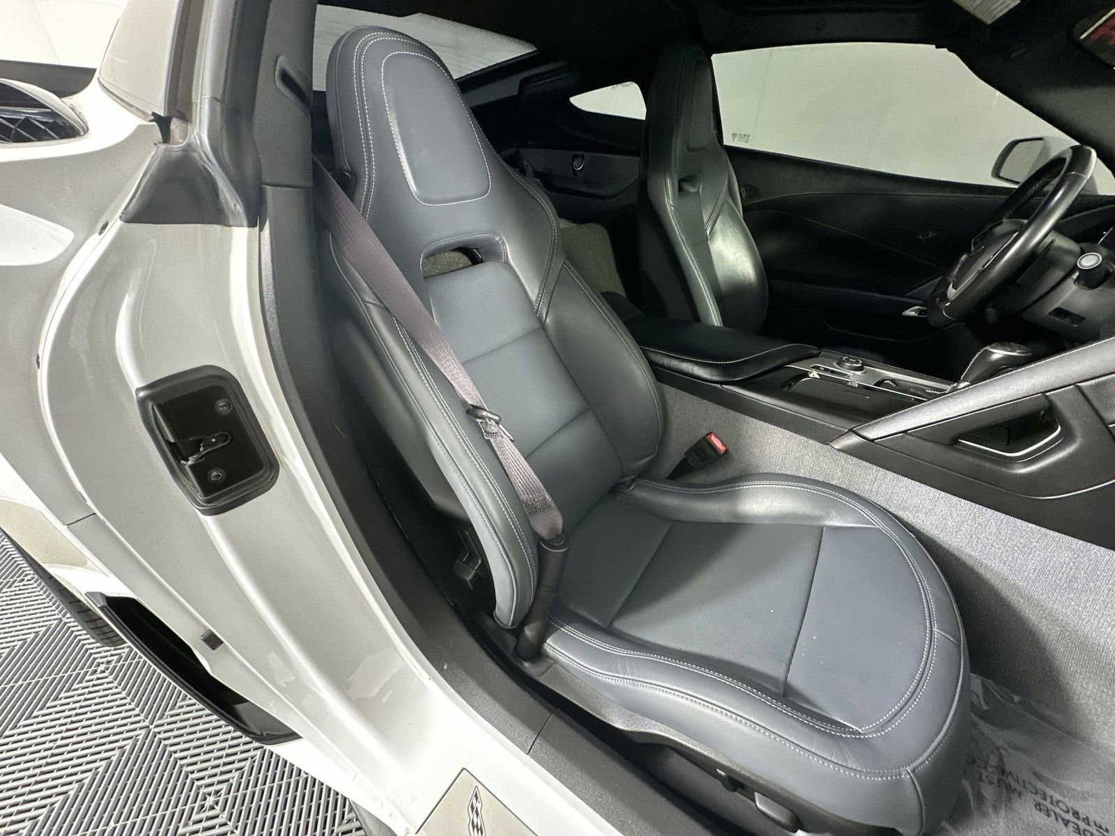 Used 2017 Chevrolet Corvette Z06 RWD image 25