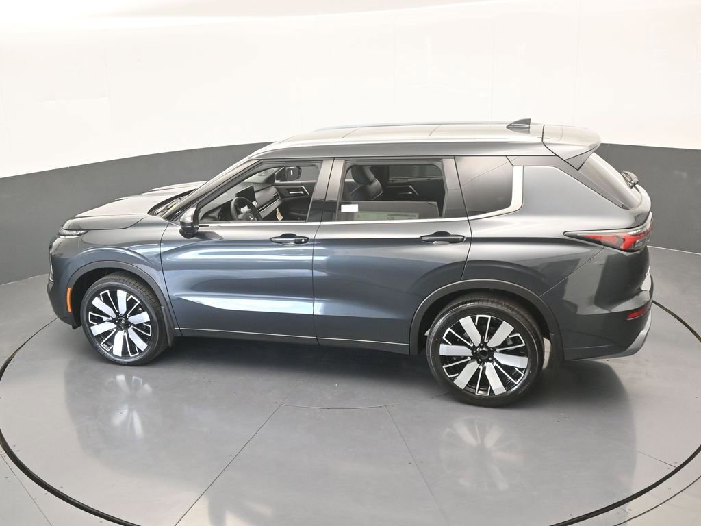 New 2026 Mitsubishi Outlander SEL FWD image 59