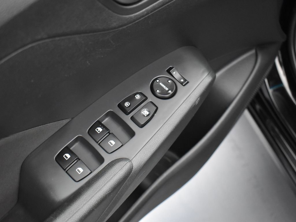 Used 2022 Hyundai Accent SE image 9