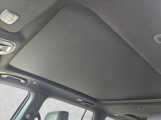 Used 2025 Jeep Wagoneer L Series II w/ Premium Group I AWD/4WD image 14