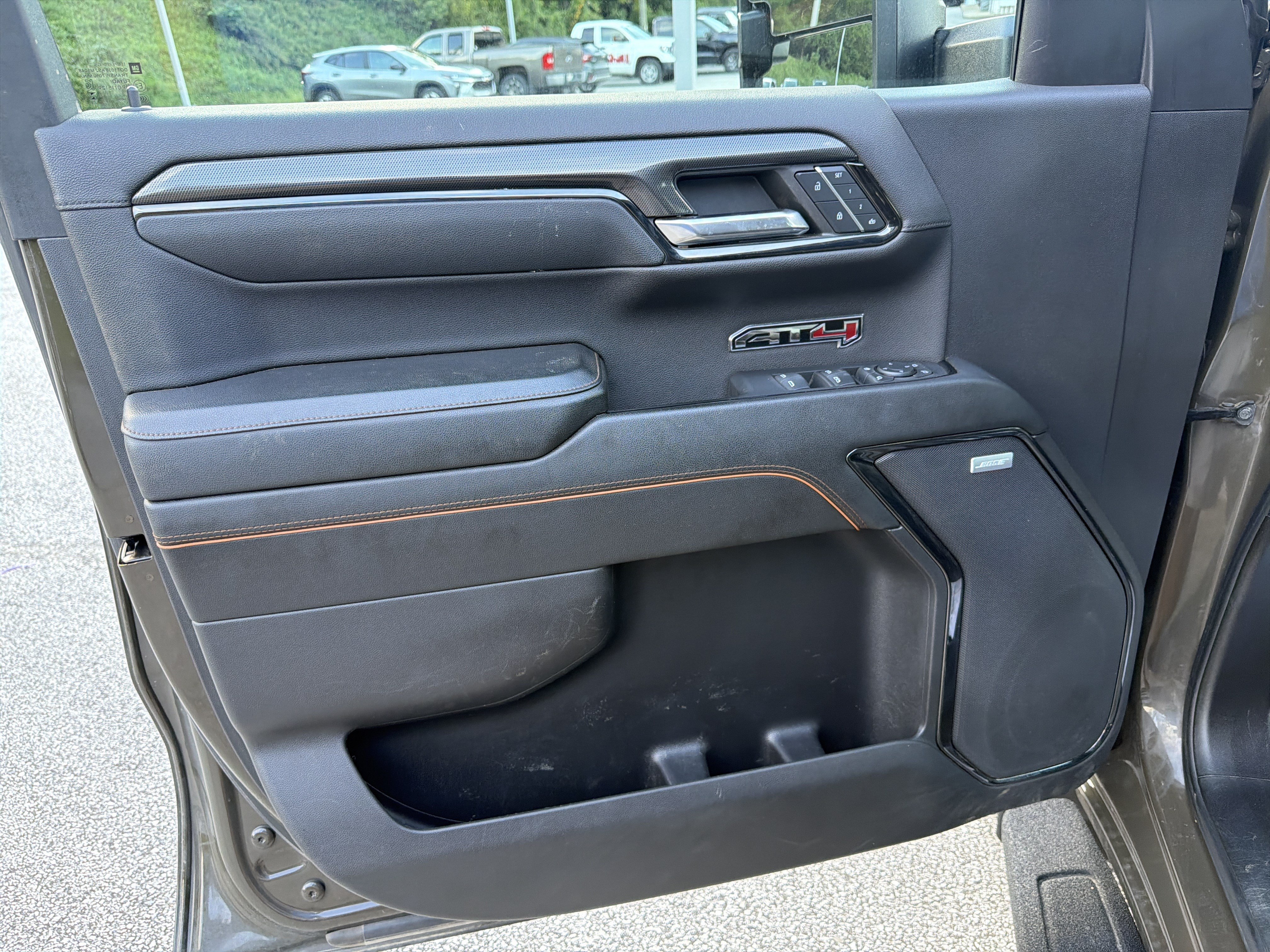 Used 2024 GMC Sierra 1500 AT4 w/ Technology Package AWD/4WD image 14