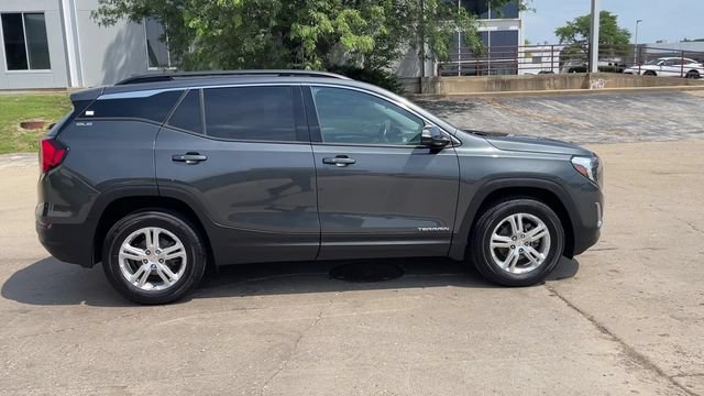 Used 2020 GMC Terrain SLE w/ Driver Convenience Package AWD/4WD image 9