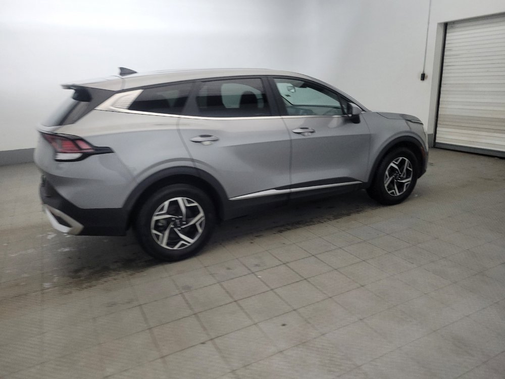 Used 2023 Kia Sportage LX image 10